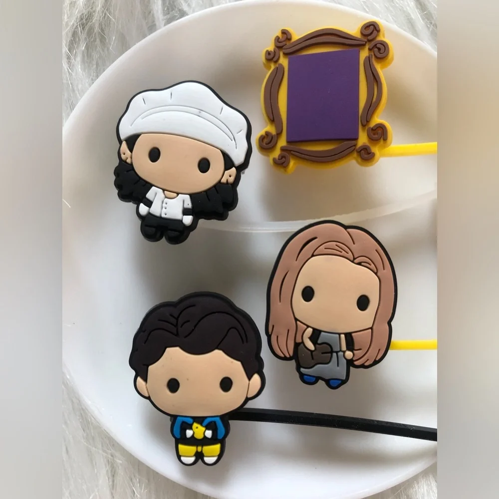 8 TV show-inspired party favors & straw covers!